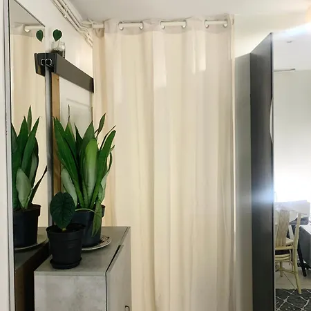 Belle Paris, Proche De La Gare Et Du Metro Bed & Breakfast *